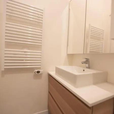 Cerisaie Apartment *